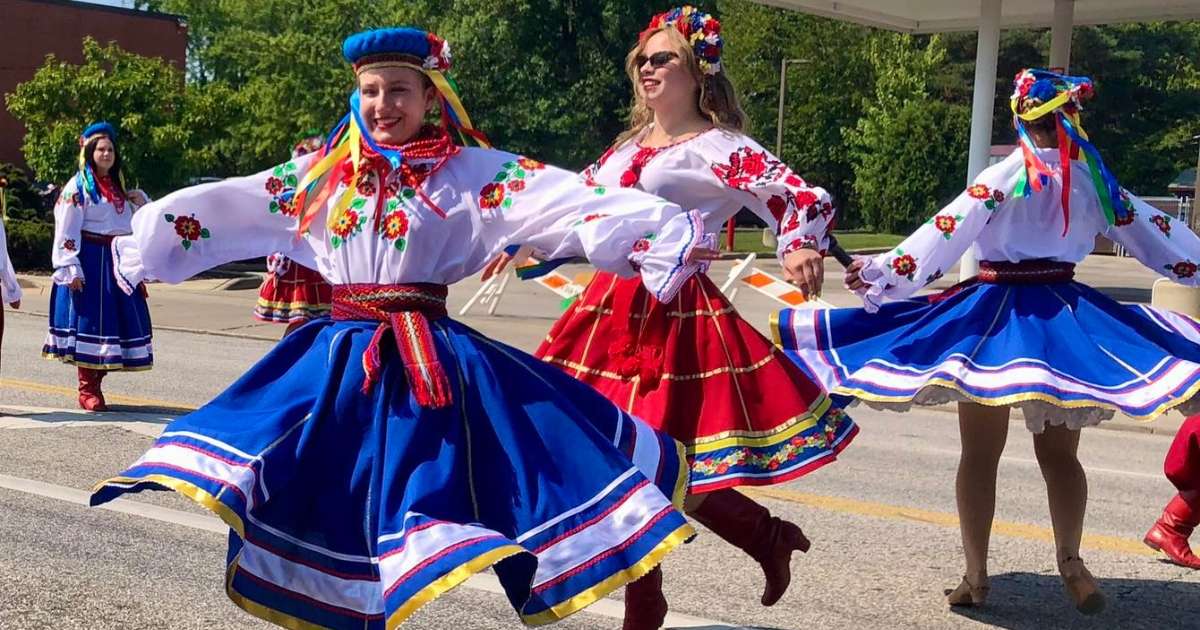 Ukrainian women dancing at a Ukrainian Village festival in Parma
